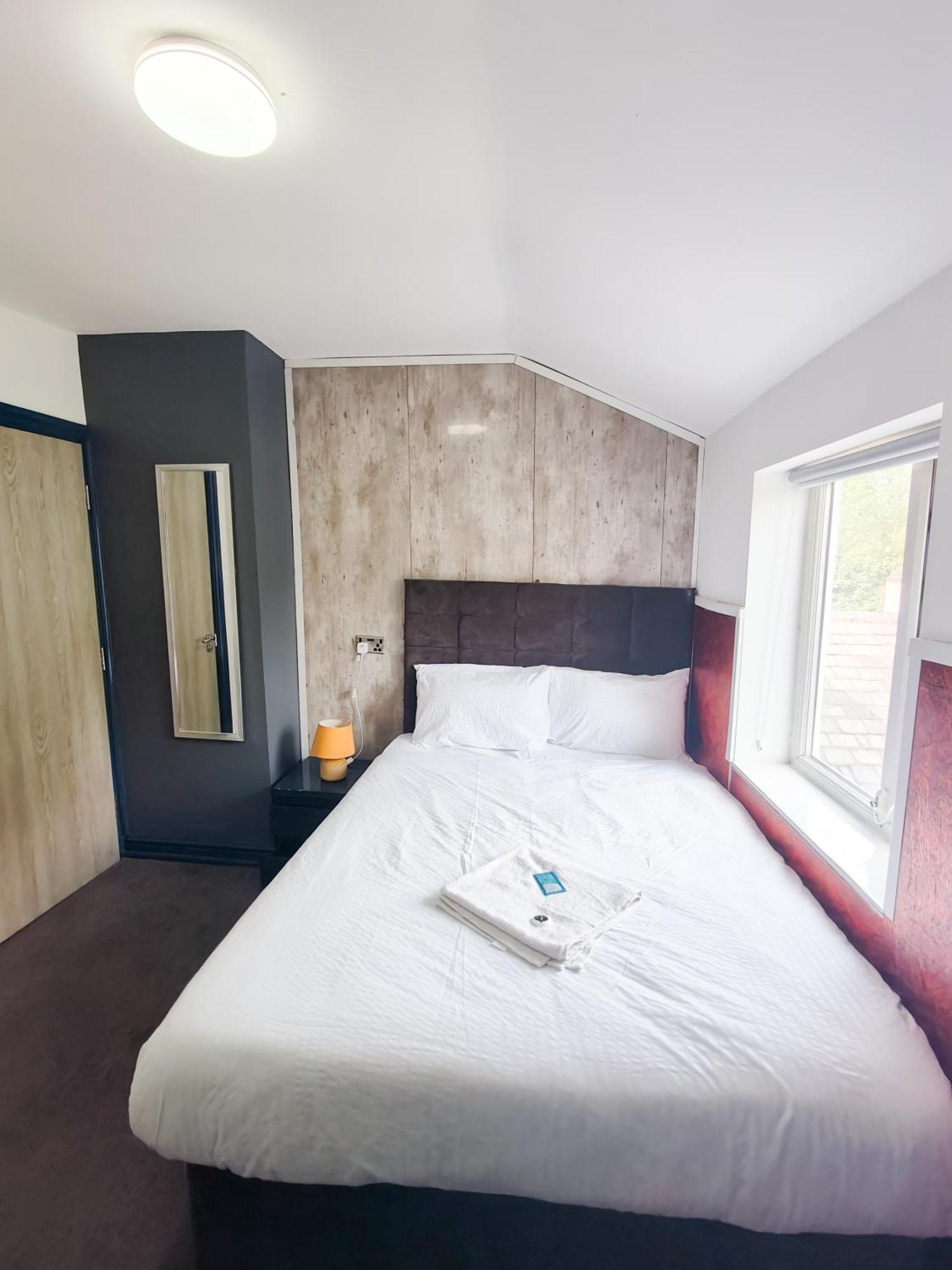 Park City Suites Hotel Manchester Kültér fotó