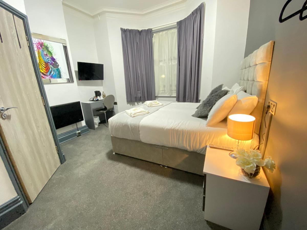 Park City Suites Hotel Manchester Kültér fotó